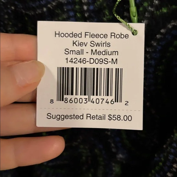 Vera Bradley Black and Green Patterned hooded robe - Picture 3 of 8